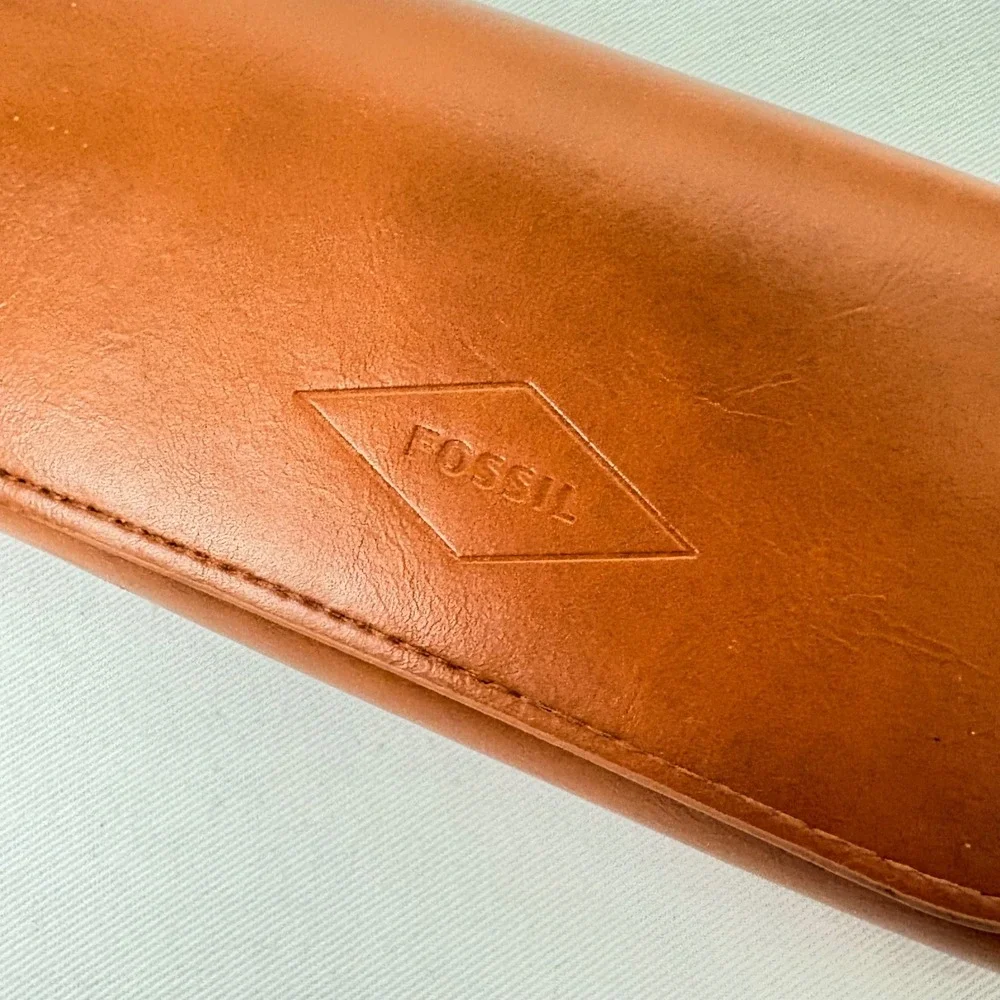 Fossil Tan Leather Eyeglass Case Blue Felt Lining Red Pull Tab Logo Accessory